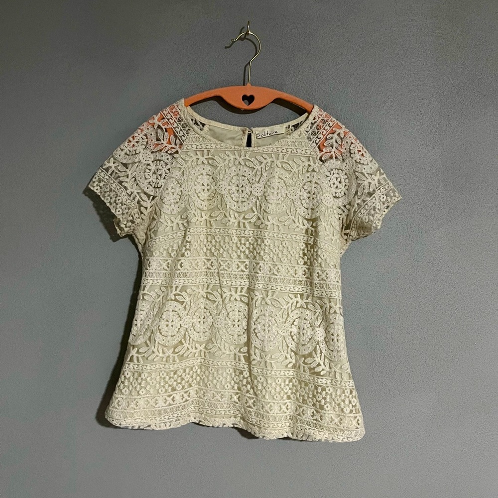 Lace Blouse with Buttoned Back